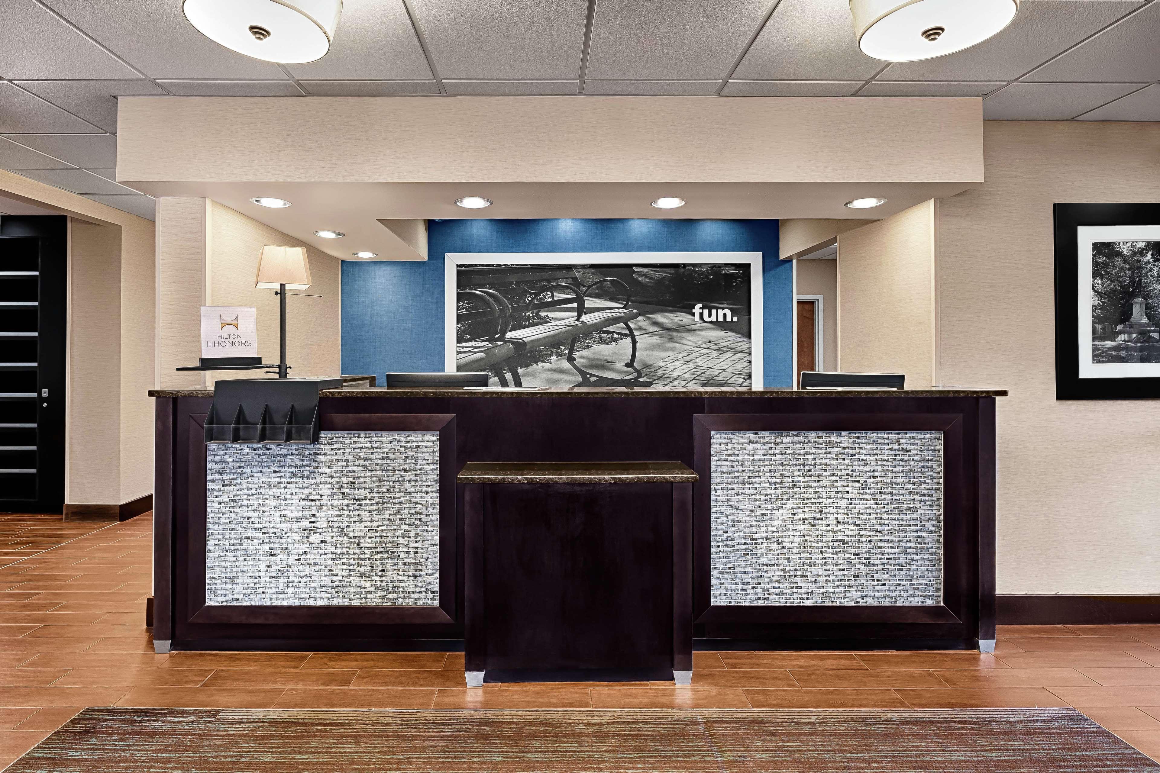 Hampton Inn Morganton Eksteriør billede