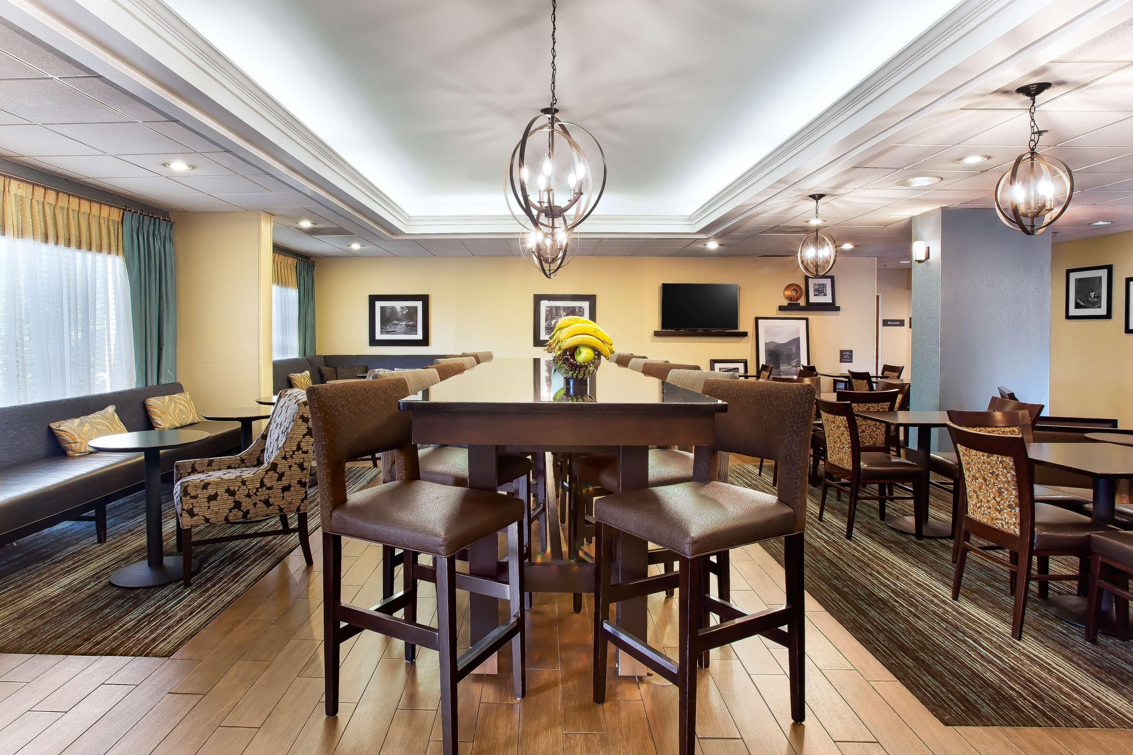 Hampton Inn Morganton Eksteriør billede