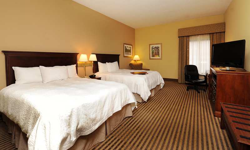 Hampton Inn Morganton Eksteriør billede